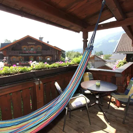 Troeger I Apartman Bruck am Ziller