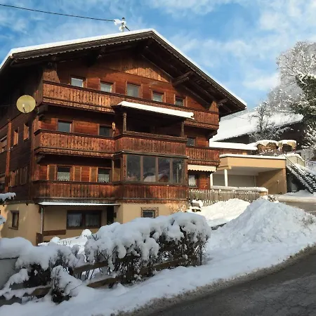 Troeger I Apartament *